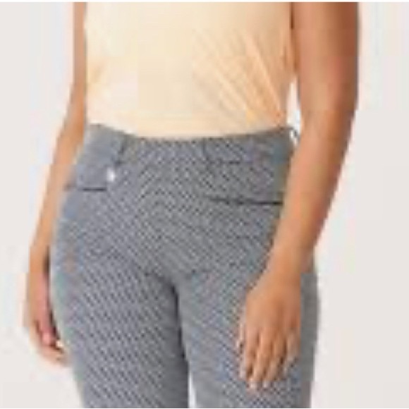 NWOT KENAR trouser shorts size woman’s 4 - Picture 2 of 11